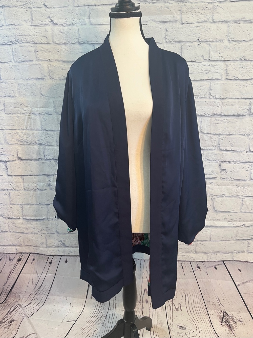 Chico’s Reversible Kimono Duster Floral/Solid Navy Chicos 3 XL Open Front Boho - Picture 8 of 13